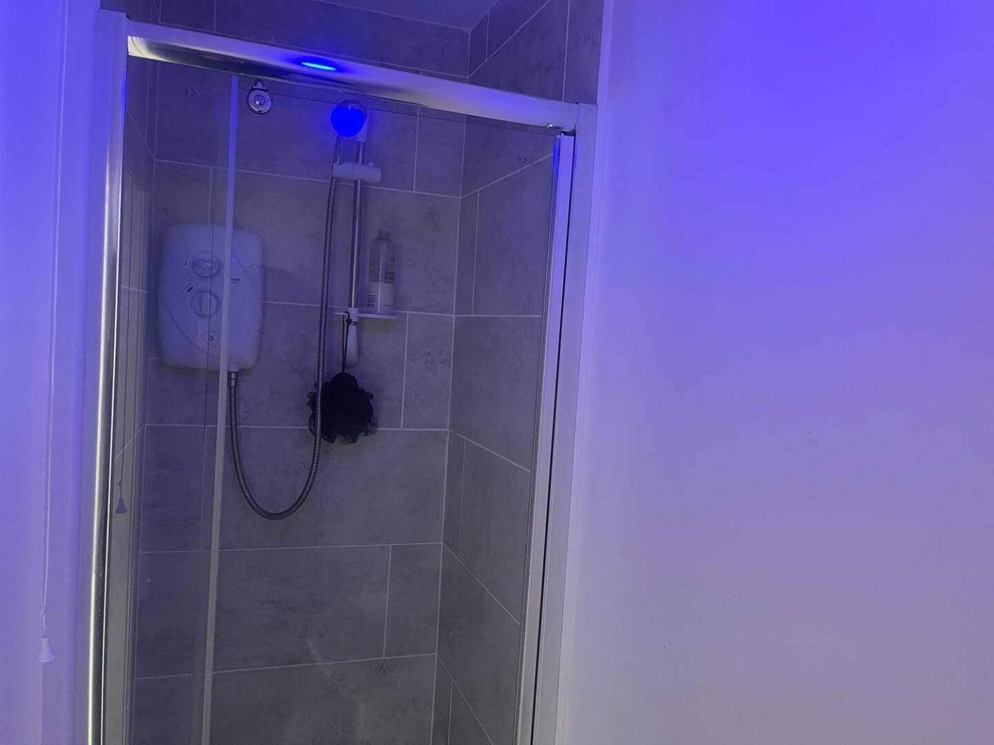 מנצ'סטר Stylish 1-Bed Apt - Sleeps 4 - Parking - Wifi מראה חיצוני תמונה