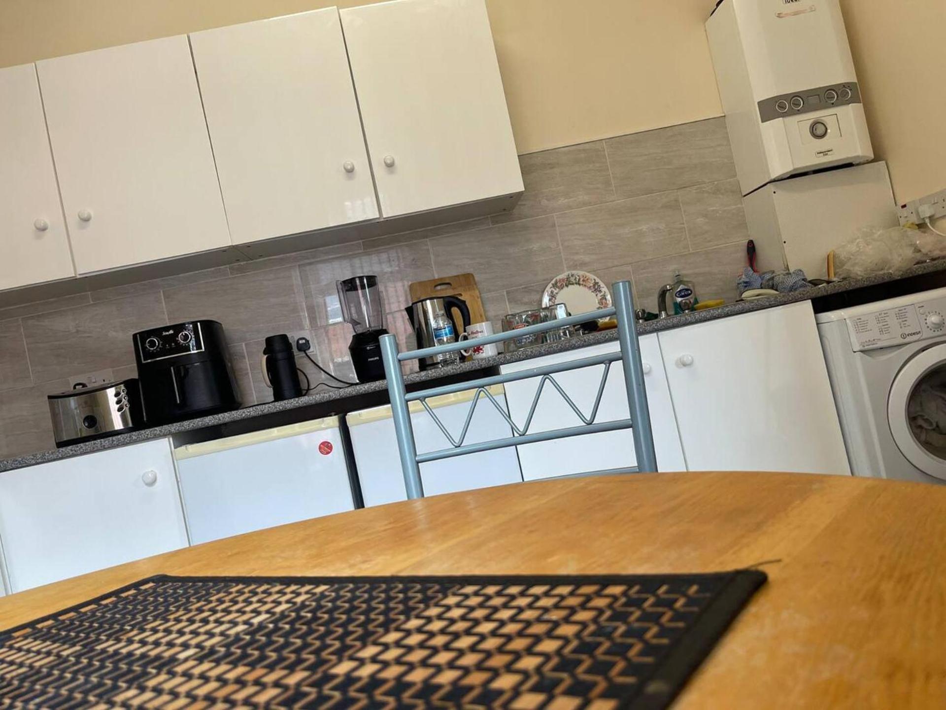 מנצ'סטר Stylish 1-Bed Apt - Sleeps 4 - Parking - Wifi מראה חיצוני תמונה